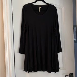 Comfy USA scoop kneck swing tunic